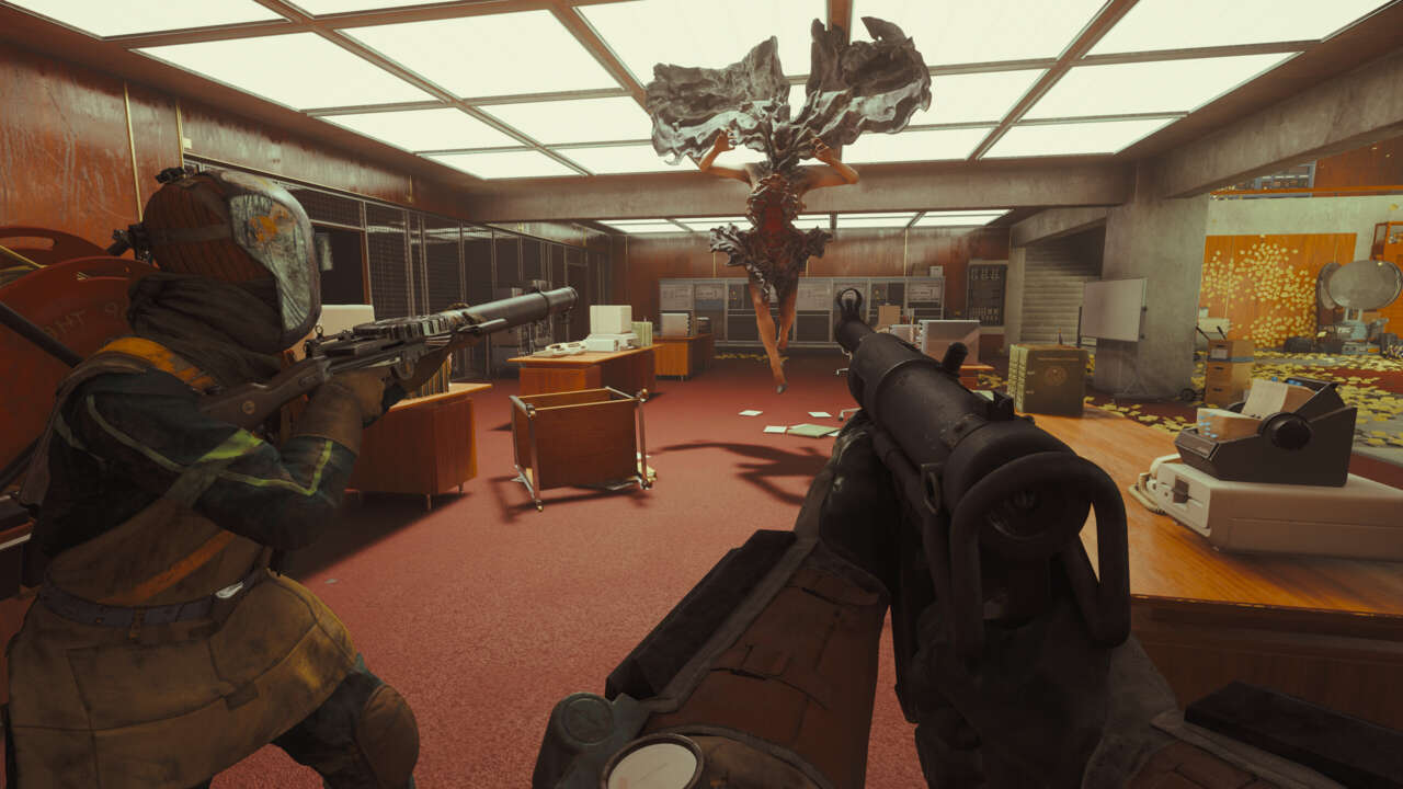 Remedy 首款多人遊戲《FBC: Firebreak》上市卻評價兩極，延續招牌布偶秀怪誕風格