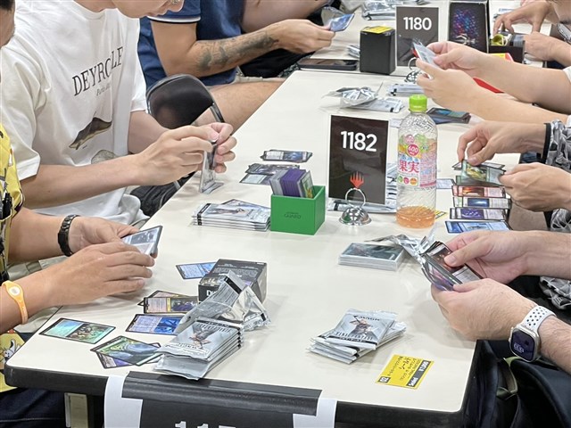 《魔法風雲會》╳《FF》史詩聯名！日本首場「Magic Spotlight」活動直擊，教你零基礎入門《Magic: The Gathering》！